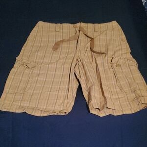 Men's Tan Cargo Shorts